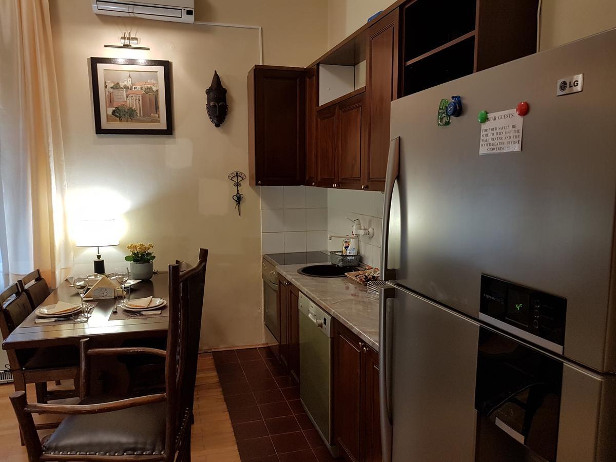 Classic Style Apartment Beograd Eksteriør billede