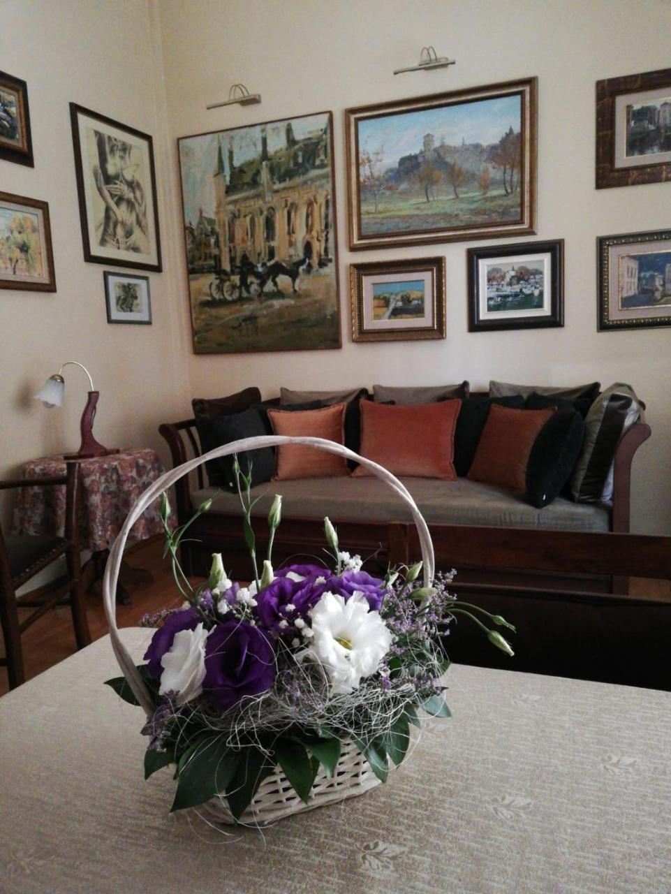 Classic Style Apartment Beograd Eksteriør billede